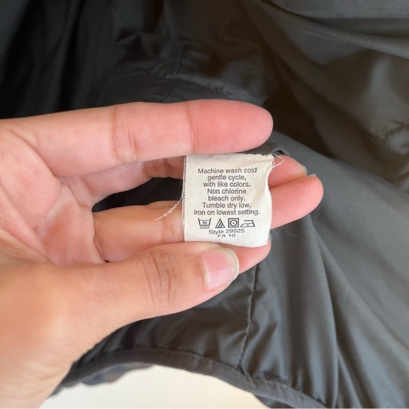 Preloved J Crew Puffer Vest - Picture 9 of 10